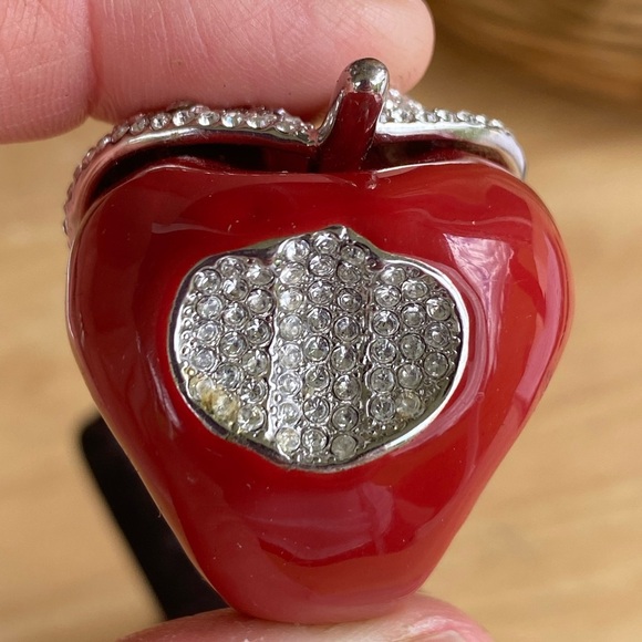 Vintage Y2k Womens Large Crystal Enamel Red Bitten Apple Ring - Picture 4 of 7